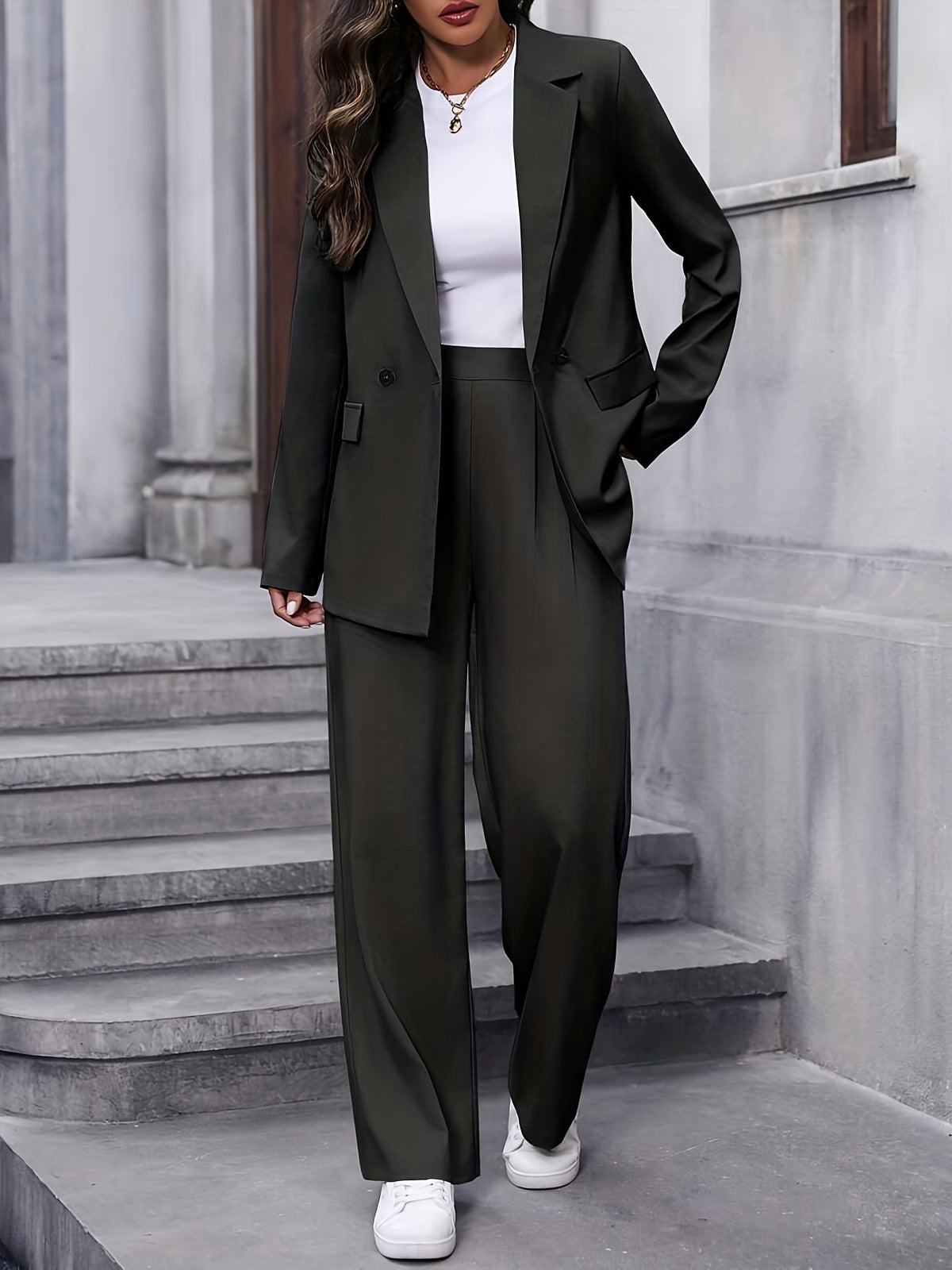 ELEGANTE COSTUUMSET VOOR VROUWEN