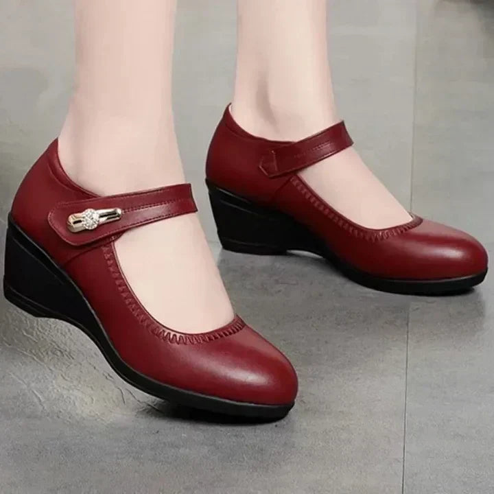 KLASSIEKE SCHOENEN MET HALFHOGE HAK VOOR VROUWEN