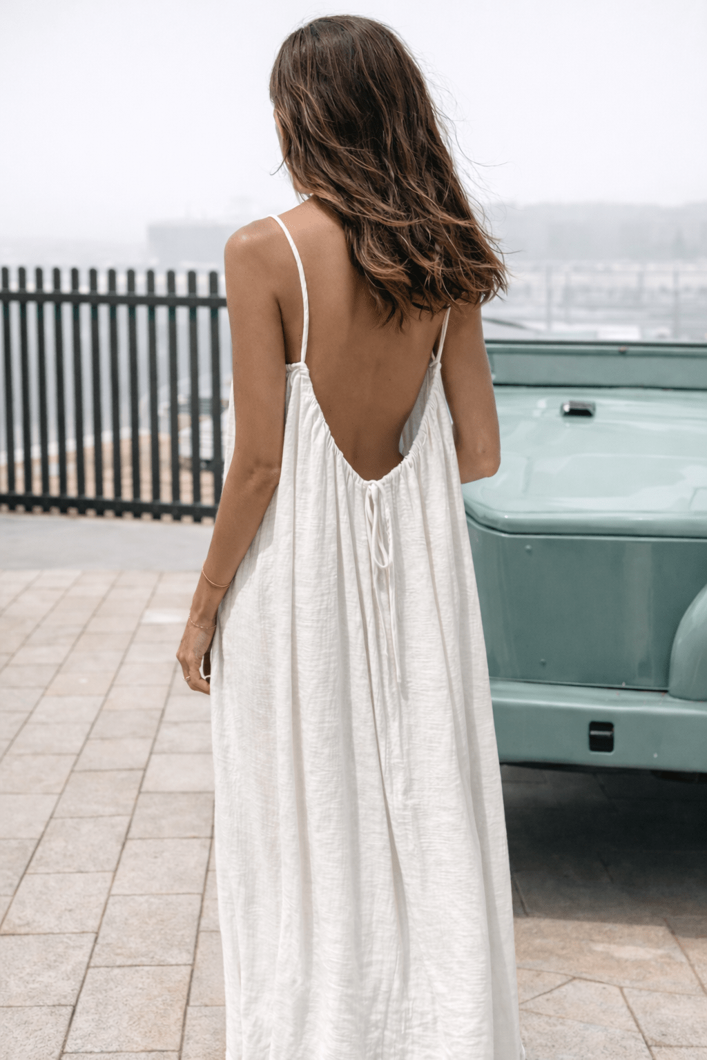 MAXI JURK MET OPEN RUG VOOR VROUWEN